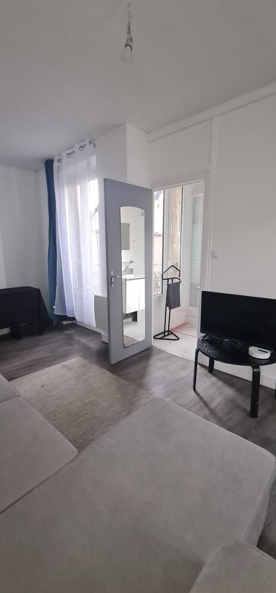 Appartement Pantin Esterno foto
